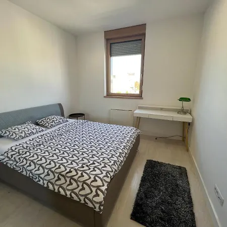 Center Lux Iv